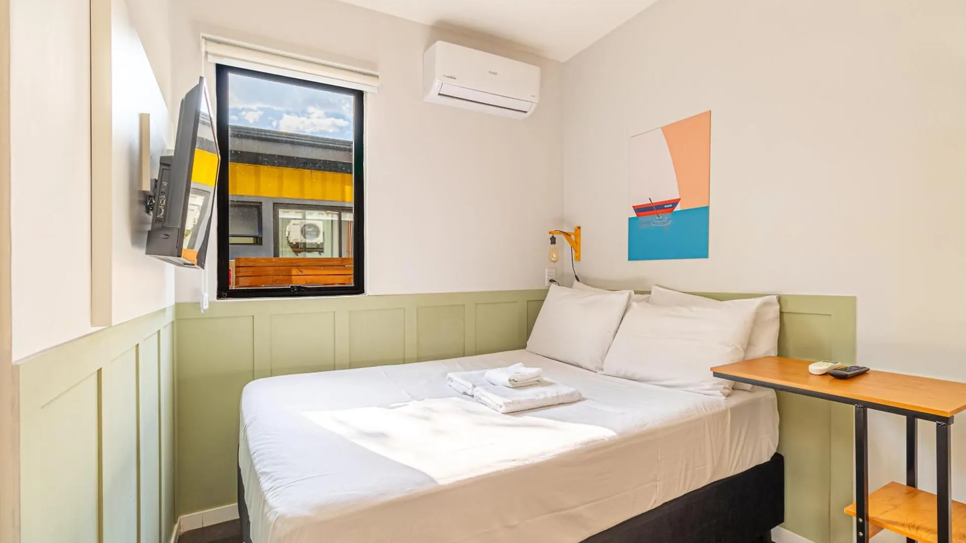 Casa Container-Piscina-Ac-30Min Ate Aeroporto Apartment Florianopolis Brazil